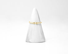 Load image into Gallery viewer, bella ring